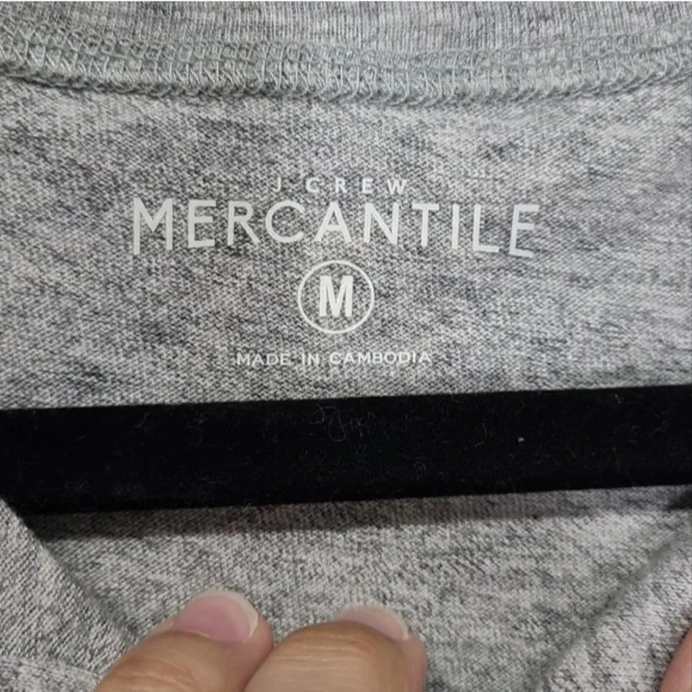 J Crew Men's Long Sleeve‎ Gray Pullover T-shirt Size Medium 100% Cotton